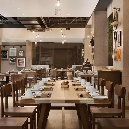 Mercure Dubai Gold District-3