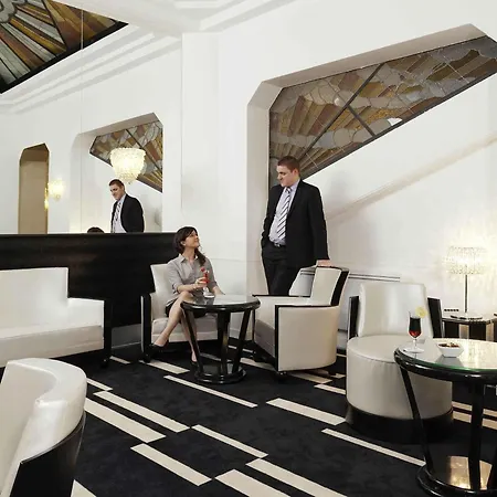 Mercure Paris Opéra Faubourg Montmartre-3