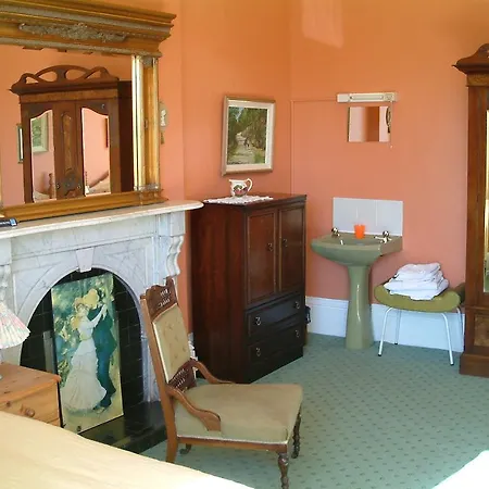 Claremont House-2