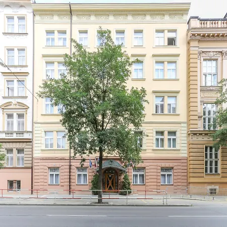 City Club Prague-2