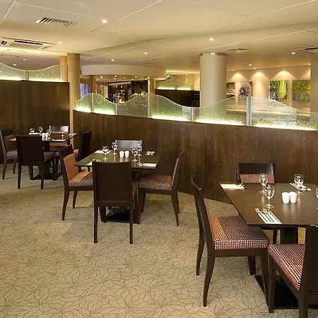 Premier Inn Manchester Airport Runger Lane South-2