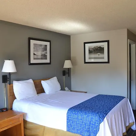 Travelodge By Wyndham Sea-Tac Airport North-2
