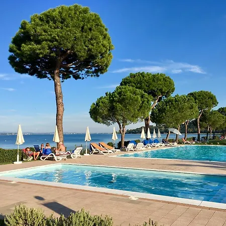 Le Corti Del Lago-2