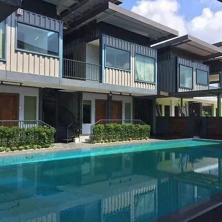 Kluang Container Swimming Pool Hotel-3