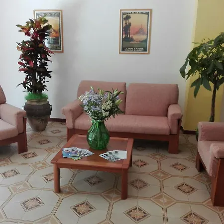 Hotel Moderno-2