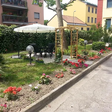 Hotel Garden-2
