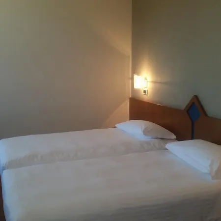 City Hotel-2