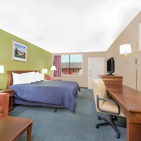 Hotel Express Anniston/Oxford-3