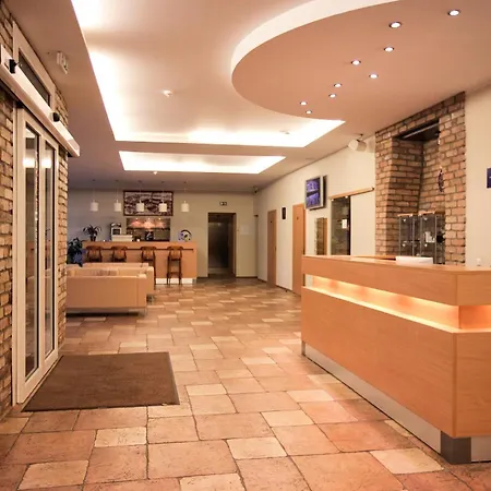 Toss Hotel-3