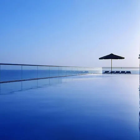 Arena Hotel By The Beach-2
