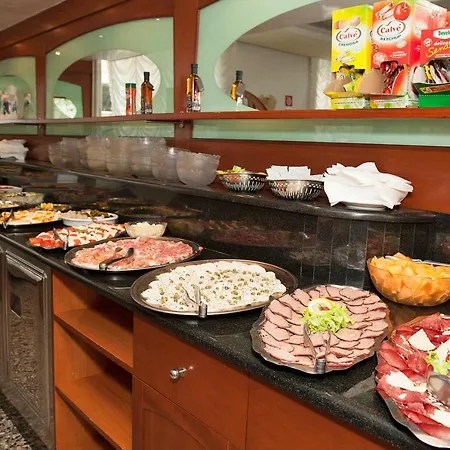 Hotel Elpiro-2