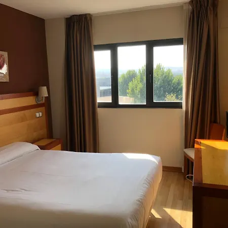Hotel Puerta Guadalajara-2