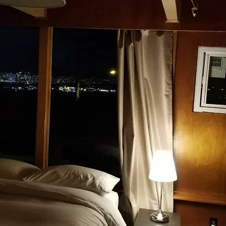 City Gardens Suites B&B-3