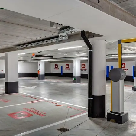 MEININGER Hotel Bruxelles Gare du Midi-3