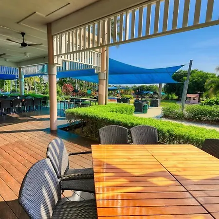 Paradise Palms Resort-2