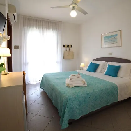 Hotel Desiree-3