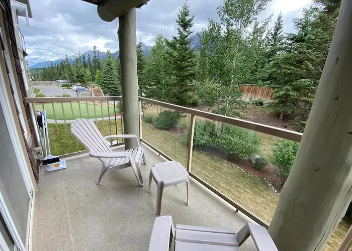 Windtower Lodge & Suites Canmore