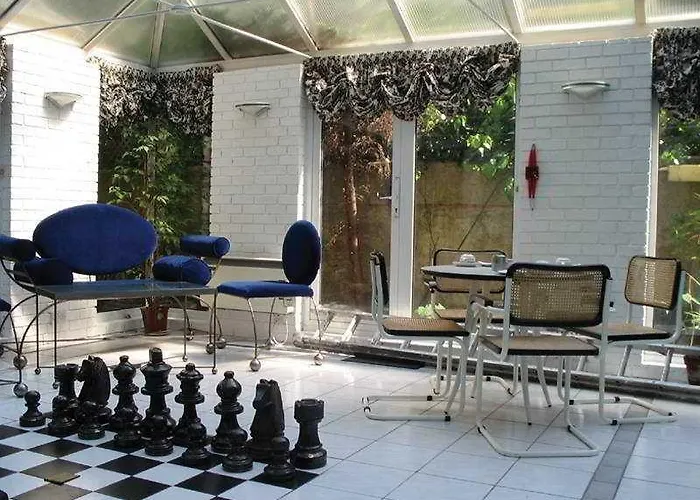 Kensington International Inn London