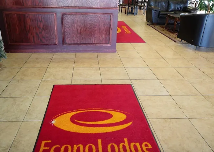 Econo Lodge Inn & Suites Kearney South