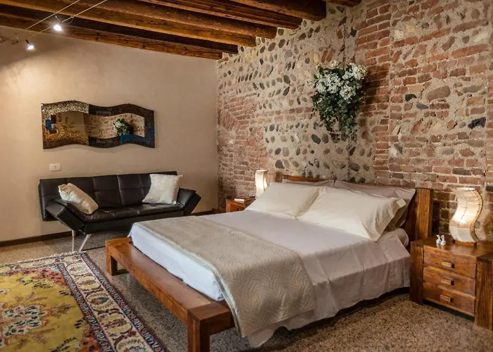 La Bella Verona Wine Suite