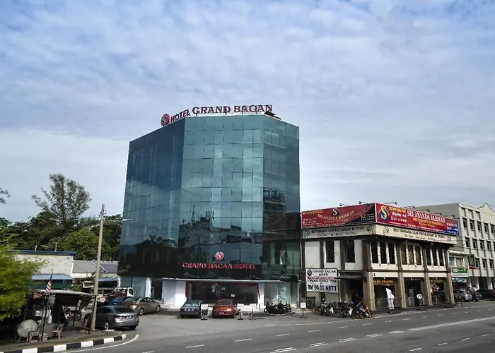 Grand Bagan Hotel