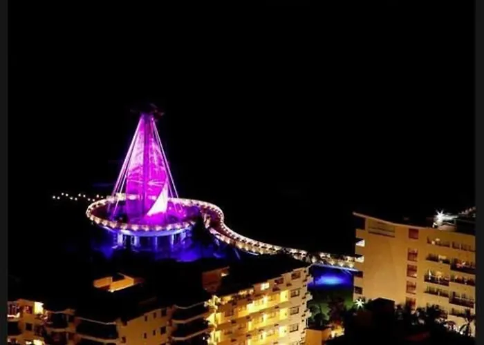 Emperador Vallarta Beachfront Hotel&Suites