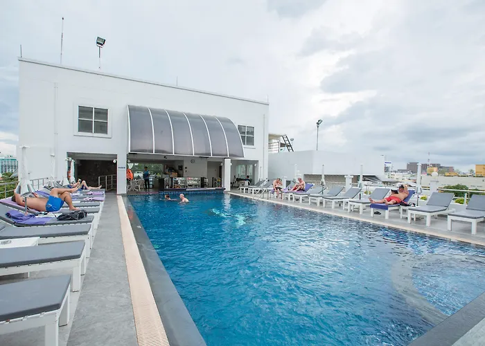 Flipper House Hotel - Sha Extra Plus