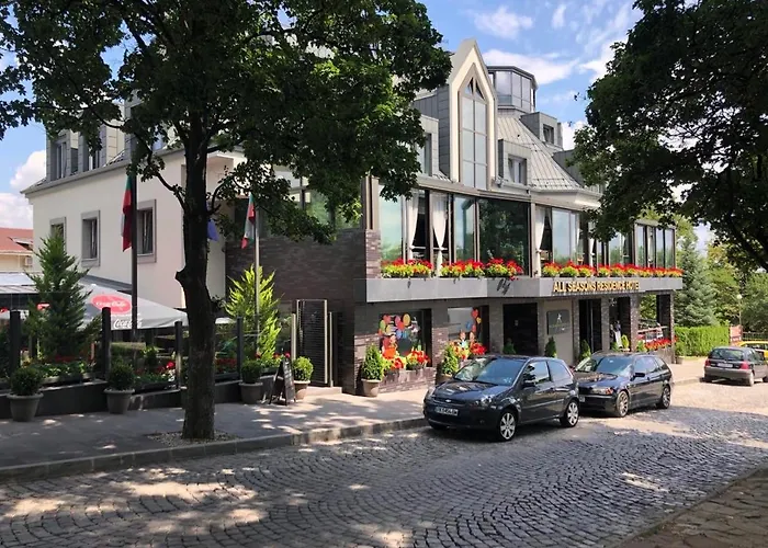 All Seasons Residence Design Hotel - Free Parking