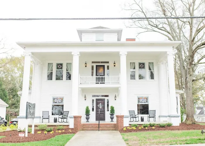 Sparrow Grove Manor