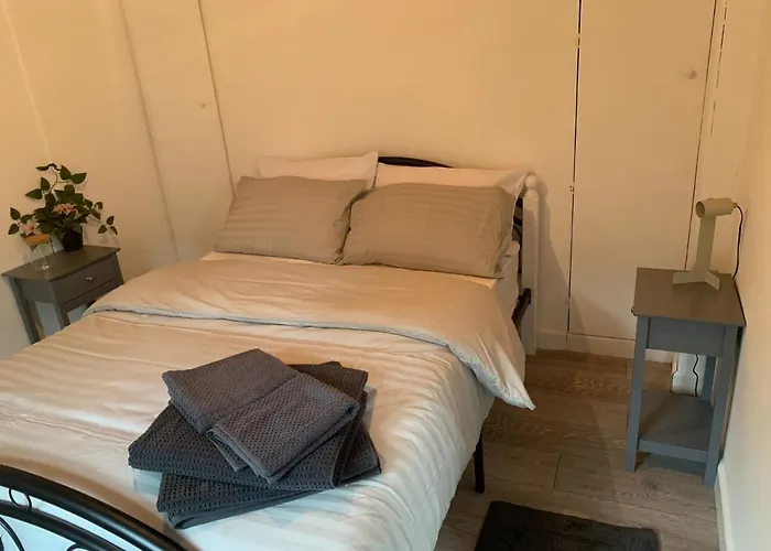 Bed and Breakfast Alpha House Londra