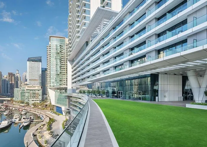 Vida Dubai Marina Yacht Club Hotel