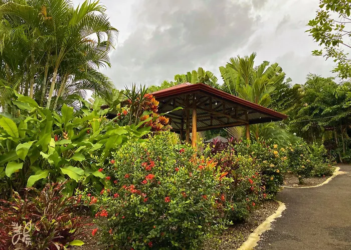 Hotel Heliconias Nature Inn & Hot Springs La Fortuna