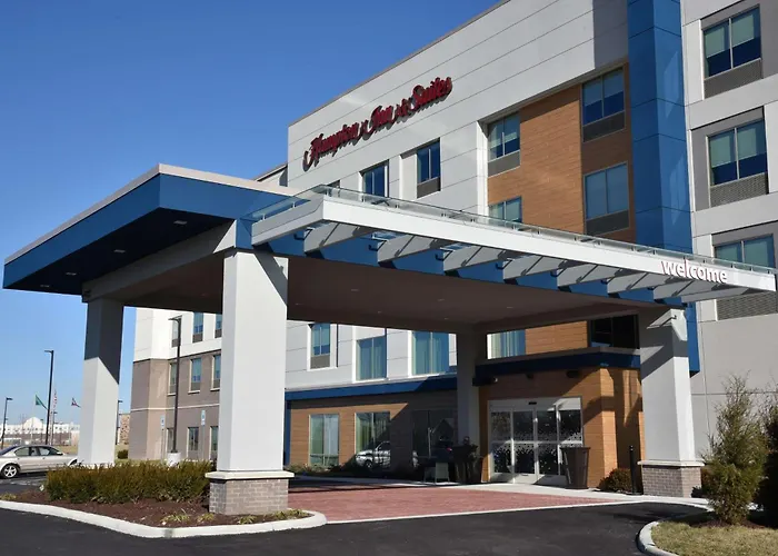 Hampton Inn & Suites Cincinnati Liberty Township West Chester