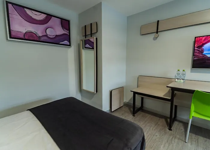HOTEL LEMON GREEN -Zona Expo Frente al Centro de Convenciones