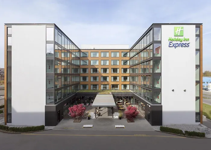 Holiday Inn Express Zuerich Airport By Ihg Rumlang