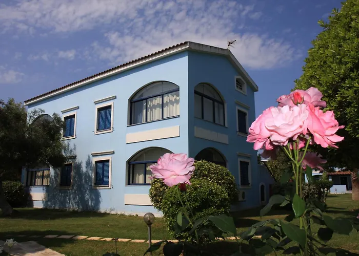 Govino Bay Aparthotel Gouvia