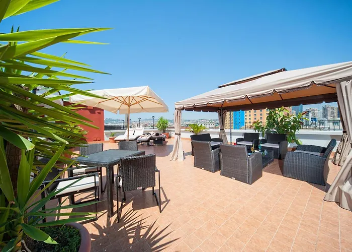 Hotel Tiempo Neapel
