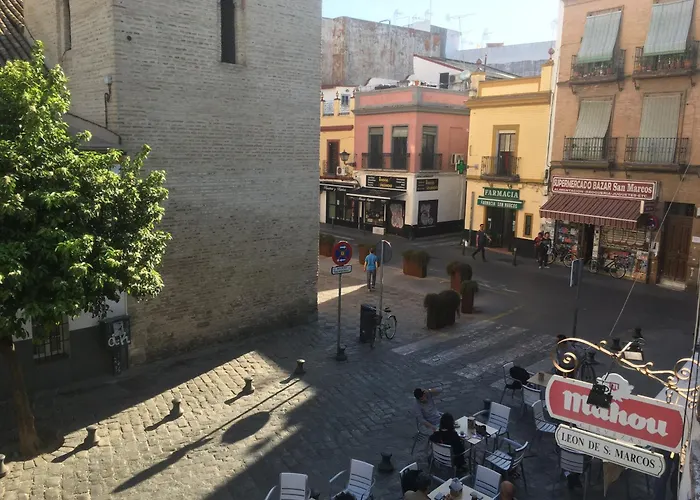 Santa Isabel Low Cost Rooms In Private House Sevilla