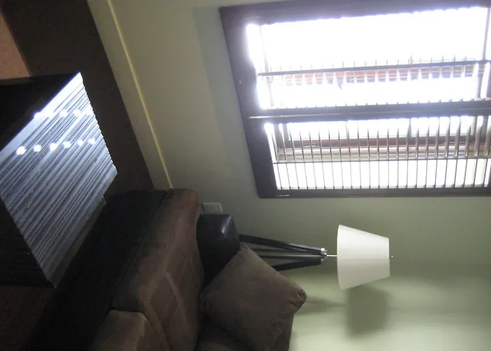 Hotel 1595 Saint-Denis à Montréal