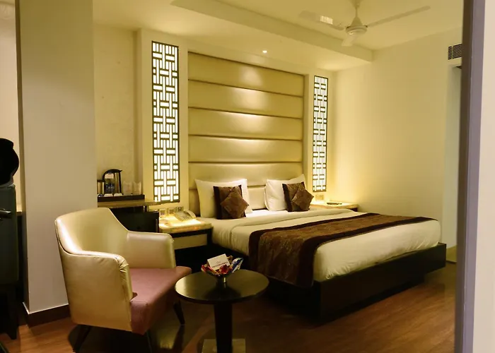 Hotel City Star, Near Connaught Place & New Delhi Railway Station, With Free Airport Pickup