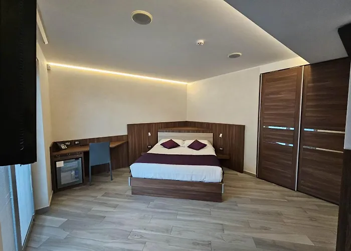 Mito Hotel Châtillon
