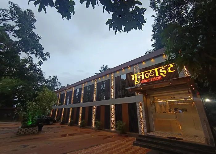 Hotel Moon Lite Residency - Marve Road Malad West - Premium Couple Friendly Mumbai