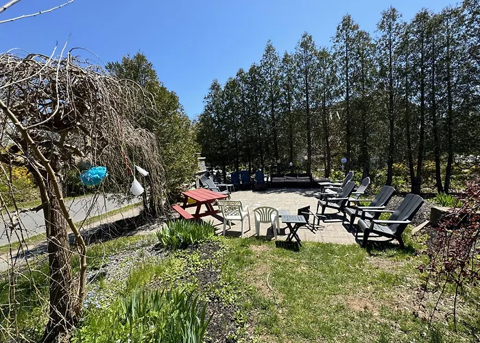Gingerbread House Inn - We Are Open - Winter, Spring, Summer And Fall