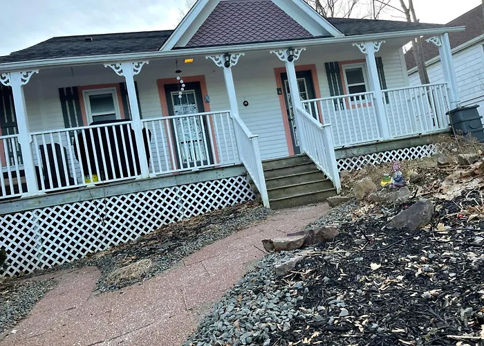 Gingerbread House Inn - We Are Open - Winter, Spring, Summer And Fall