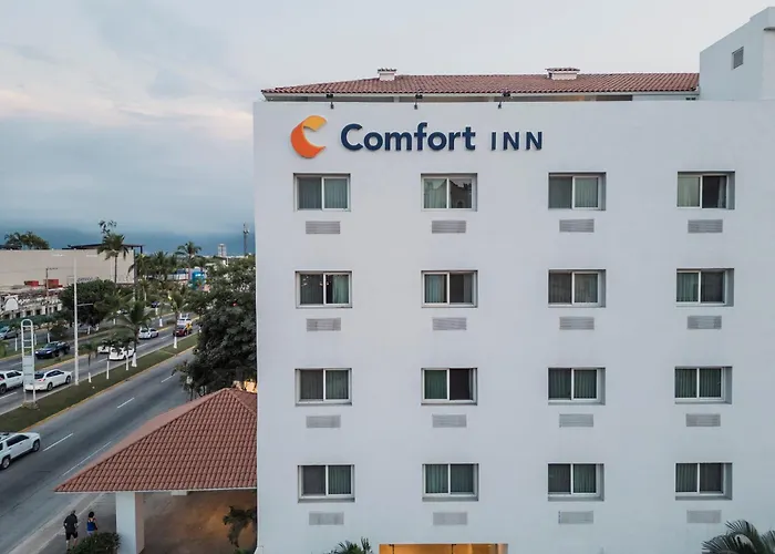 Comfort Inn Puerto Vallarta Golfside & Marina