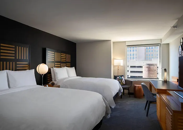 Renaissance Des Moines Savery Hotel