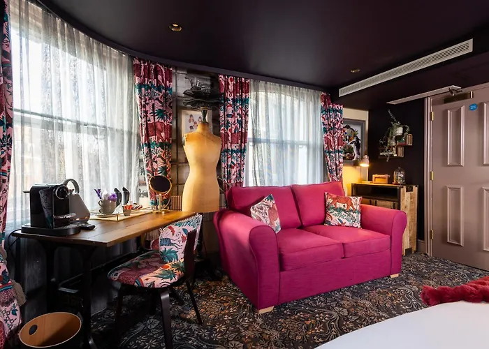 The Kings Arms Pub & Boutique Rooms