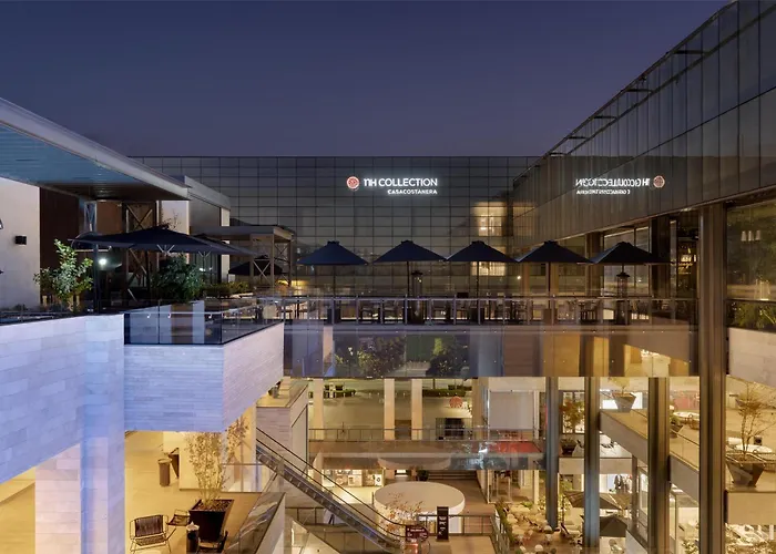 Hotel NH Collection Santiago Casacostanera