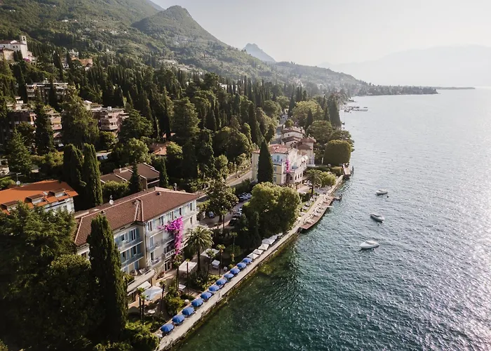 Hotel Monte Baldo E Villa Acquarone Gardone Riviera