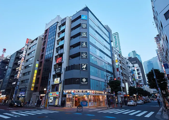 Rembrandt Cabin & Spa Shimbashi - Caters To Men
